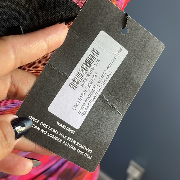 Pretty little thing shape abstract floral print mesh cup detail ruched bodycon - Picture 5 of 6